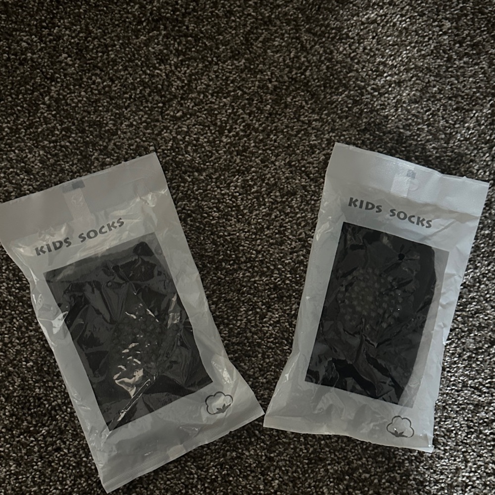 Kids Non-Slip Black knee protectors - Pack of 2